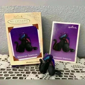 HALLMARK KEEPSAKE ORNAMENT 2003 HALLOWEEN MIDNIGHT SERENADE FOR HAUNTED HOUSE